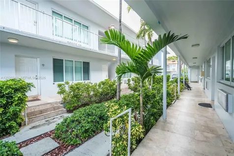 7325 Carlyle Avenue Miami Beach FL 33141