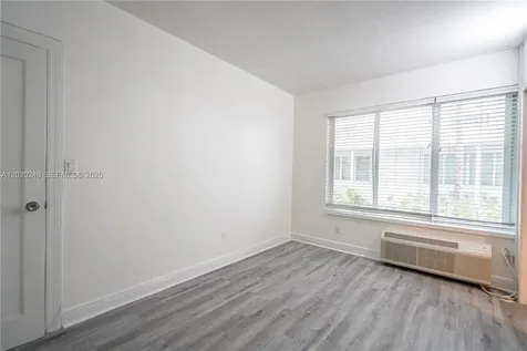 7325 Carlyle Avenue Miami Beach FL 33141