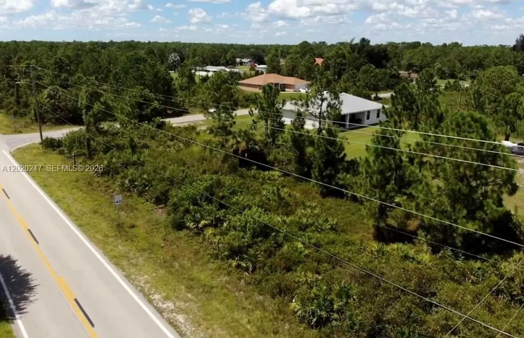 303 E 10th Street Other City - In The State Of Florida FL 33972