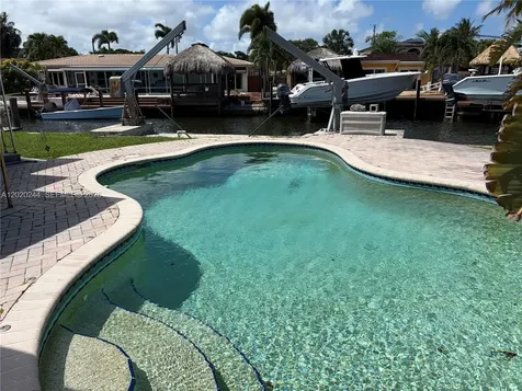 842 Argonaut Isle Dania Beach FL 33004