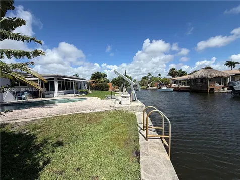842 Argonaut Isle Dania Beach FL 33004