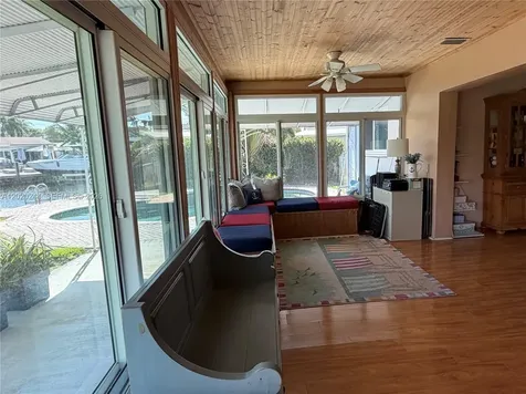842 Argonaut Isle Dania Beach FL 33004