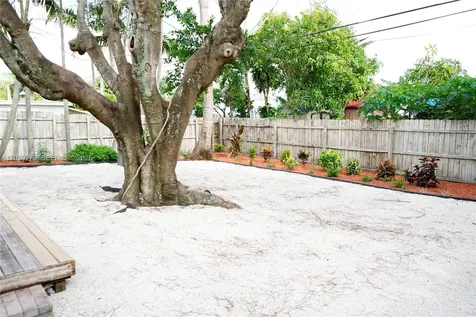 200 NW 51st Court Oakland Park FL 33309