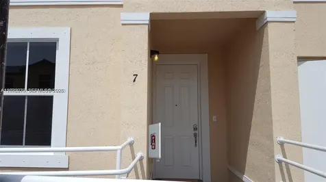 142 SE 28th Terrace Homestead FL 33033