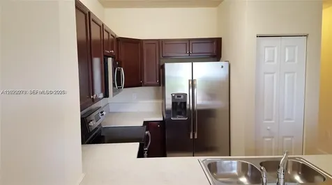 142 SE 28th Terrace Homestead FL 33033