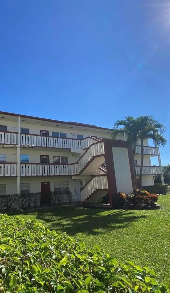 335 Brighton H Boca Raton FL 33434