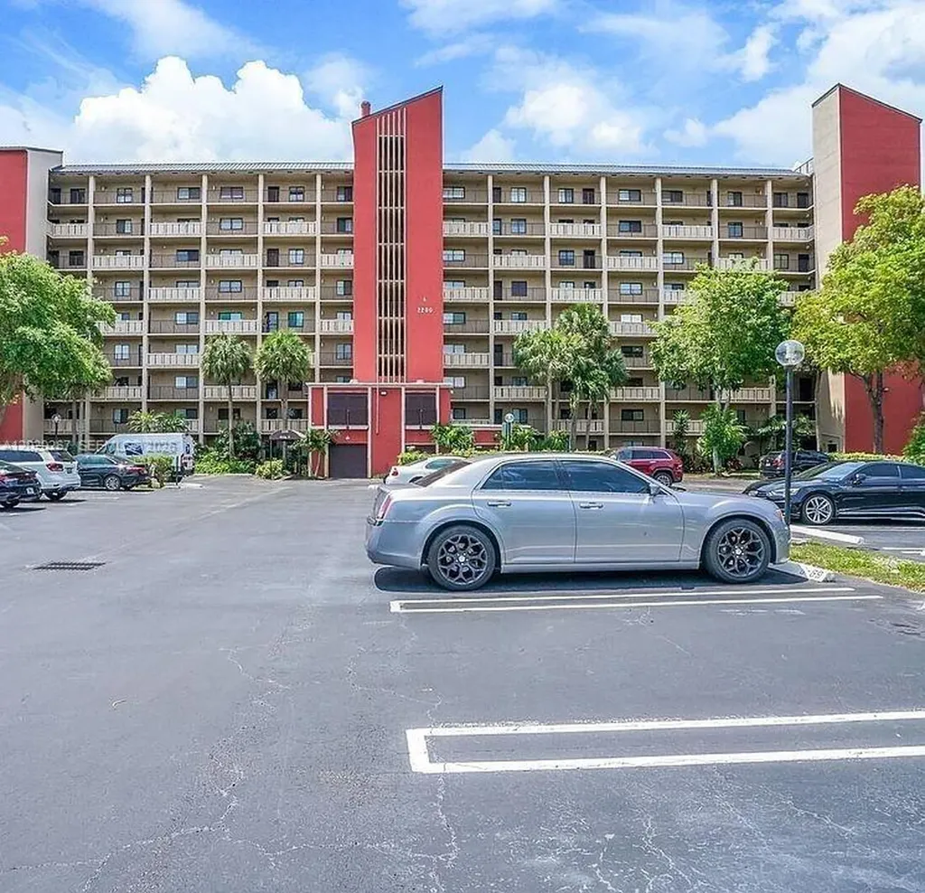 2200 S Cypress Bend Drive Pompano Beach FL 33069