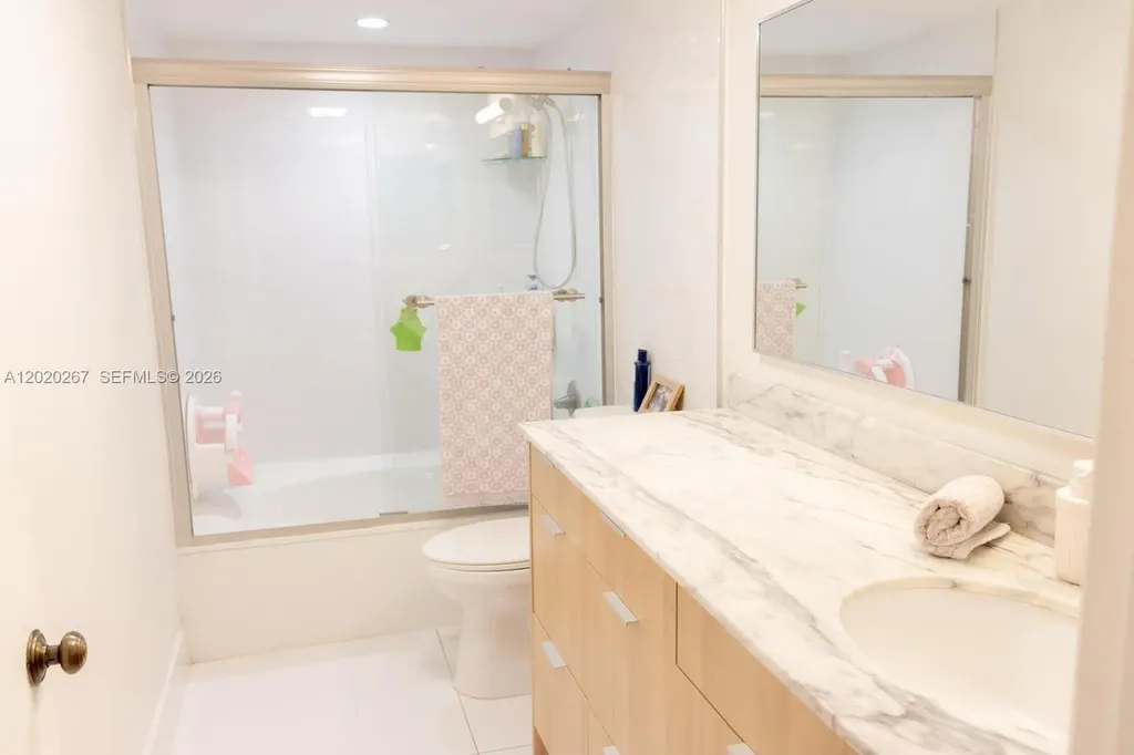 2200 S Cypress Bend Drive Pompano Beach FL 33069