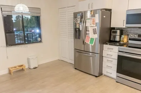 2200 S Cypress Bend Drive Pompano Beach FL 33069