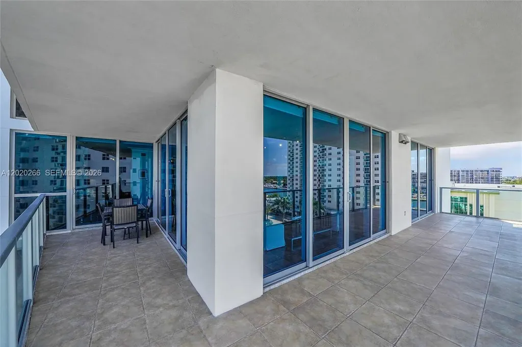 3101 S Ocean Drive Hollywood FL 33019