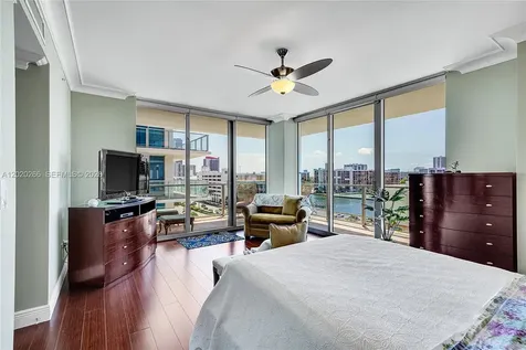 3101 S Ocean Drive Hollywood FL 33019