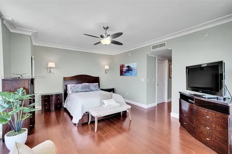 3101 S Ocean Drive Hollywood FL 33019