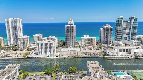3101 S Ocean Drive Hollywood FL 33019