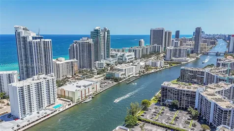 3101 S Ocean Drive Hollywood FL 33019