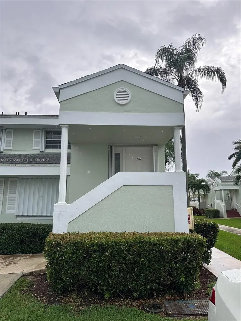 2526 SE 20th Place Homestead FL 33035
