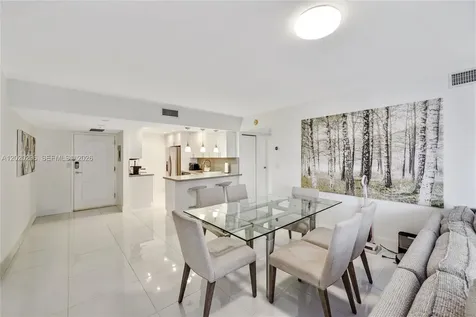 3625 N Country Club Drive Aventura FL 33180