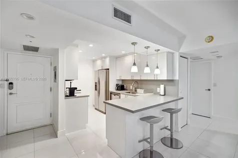 3625 N Country Club Drive Aventura FL 33180