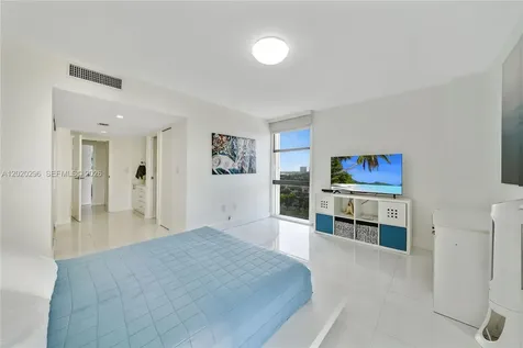 3625 N Country Club Drive Aventura FL 33180
