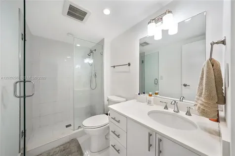 3625 N Country Club Drive Aventura FL 33180