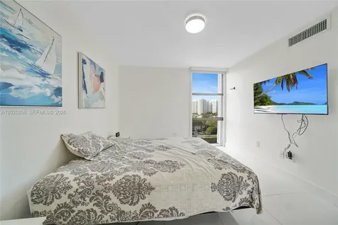 3625 N Country Club Drive Aventura FL 33180