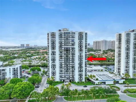 3625 N Country Club Drive Aventura FL 33180