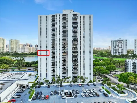 3625 N Country Club Drive Aventura FL 33180