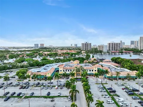 3625 N Country Club Drive Aventura FL 33180