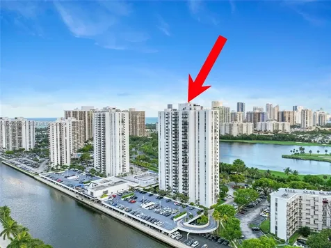 3625 N Country Club Drive Aventura FL 33180