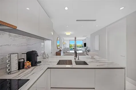 10201 Collins Avenue Bal Harbour FL 33154