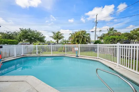 4208 Monroe Street Hollywood FL 33021