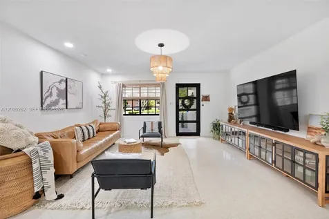 4208 Monroe Street Hollywood FL 33021