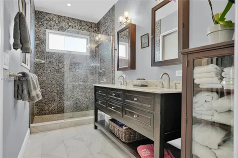 6291 SW 50th Street Miami FL 33155