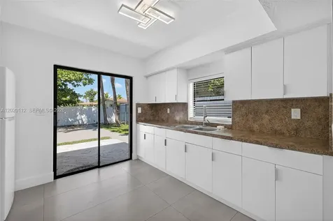 17150 NE 18th Avenue North Miami Beach FL 33162
