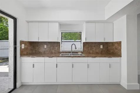 17150 NE 18th Avenue North Miami Beach FL 33162