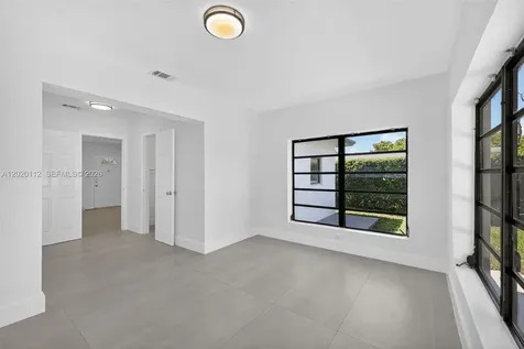 17150 NE 18th Avenue North Miami Beach FL 33162