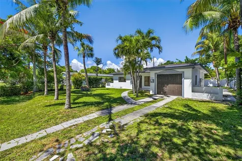 17150 NE 18th Avenue North Miami Beach FL 33162