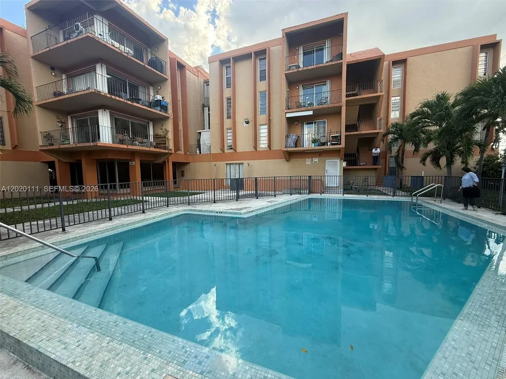 6780 W 2nd Court Hialeah FL 33012