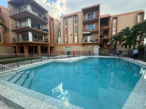 6780 W 2nd Court Hialeah FL 33012
