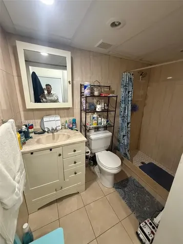 6780 W 2nd Court Hialeah FL 33012
