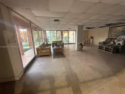 6780 W 2nd Court Hialeah FL 33012