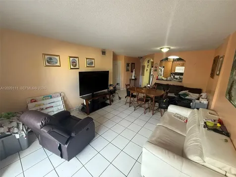 6780 W 2nd Court Hialeah FL 33012