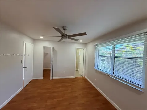 716 NW 103rd Terrace Pembroke Pines FL 33026