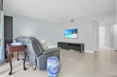 13946 SW 91st Terrace Miami FL 33186