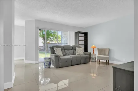 13946 SW 91st Terrace Miami FL 33186