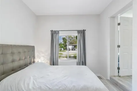 74 NW 117th Street Miami FL 33168
