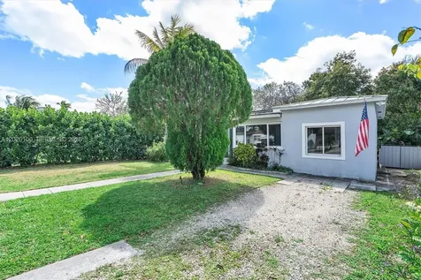 74 NW 117th Street Miami FL 33168