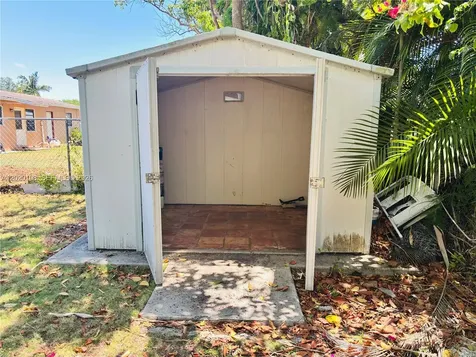 9820 Caribbean Boulevard Cutler Bay FL 33189