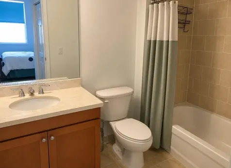 1723 SW 2nd Avenue Miami FL 33129