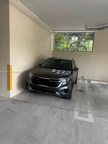 1723 SW 2nd Avenue Miami FL 33129