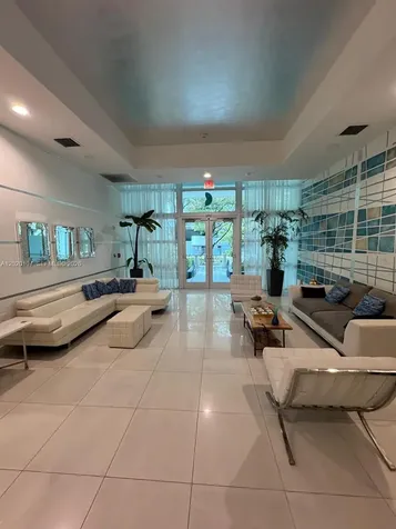 1723 SW 2nd Avenue Miami FL 33129